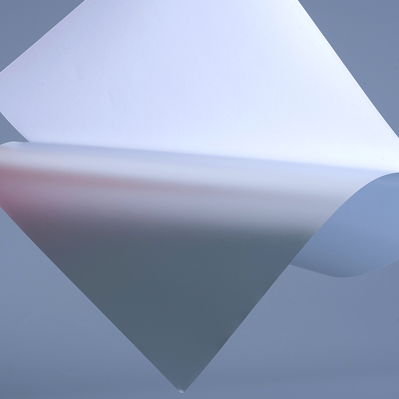 Pellicola per materiali per etichette in PET argento opaco da 50 mic con adesivo acrilico a base acqua per stampa a getto d'inchiostro UV