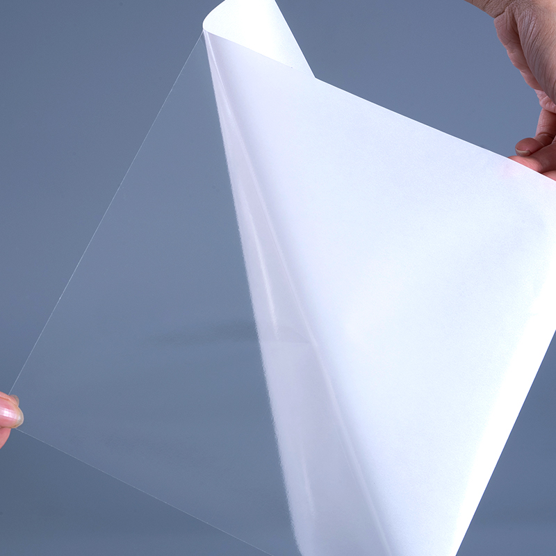 Pellicola in PET trasparente da 25 mic con etichette in poliestere trasparente adesive rimovibili