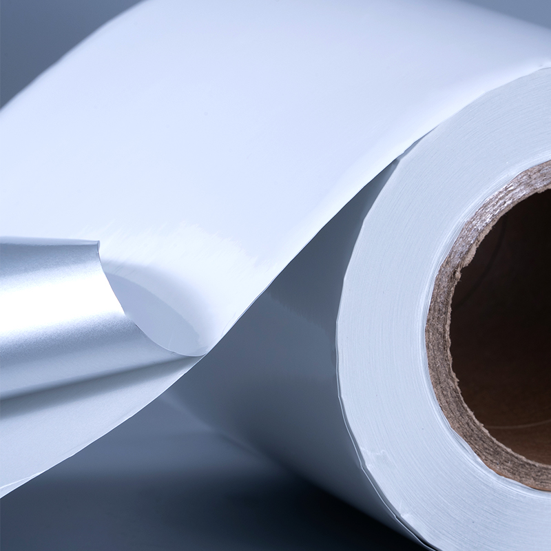 Etichetta autoadesiva in film di poliestere alluminato bianco lucido da 25 mic con adesivo acrilico a base acqua per stampa a getto d'inchiostro